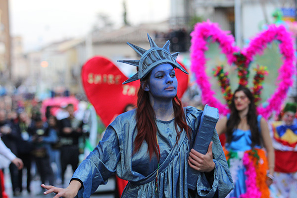 Carnevale di Castrovillari, il gemellaggio con Viareggio è un’occasione da non perdere