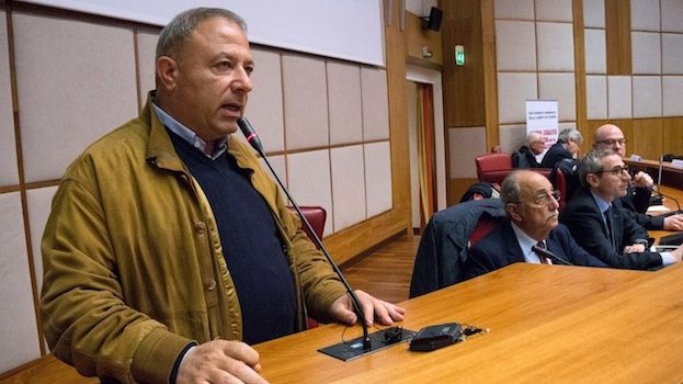 Michele Albanese, il giornalista che denuncia gli affari della ndrangheta è diventato Cavaliere della Repubblica