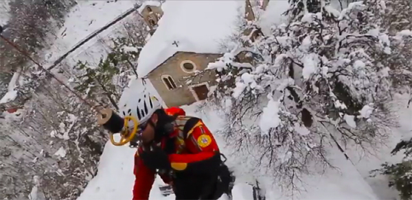 soccorso alpino elicottero neve