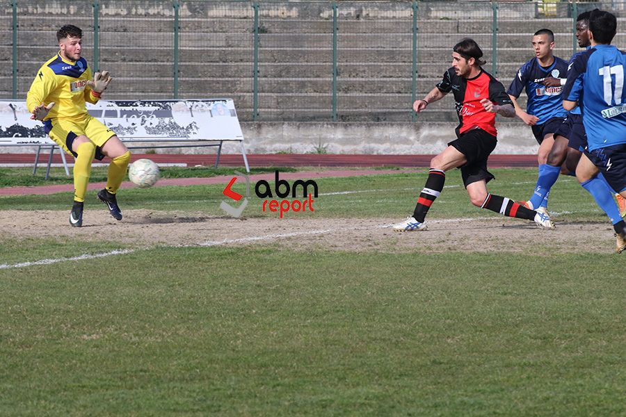 De Simone trascina il Castrovillari. Reggiomediterranea sconfitta (2-1)