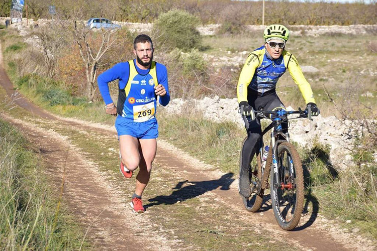 Barbuscio primo nell’ecotrail di Puglia. La CorriCastrovillari vince il campionato di Corsa in Montagna