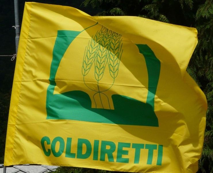 Coldiretti contro gli sprechi della 106. Sindacati: manifestazione irrispettosa