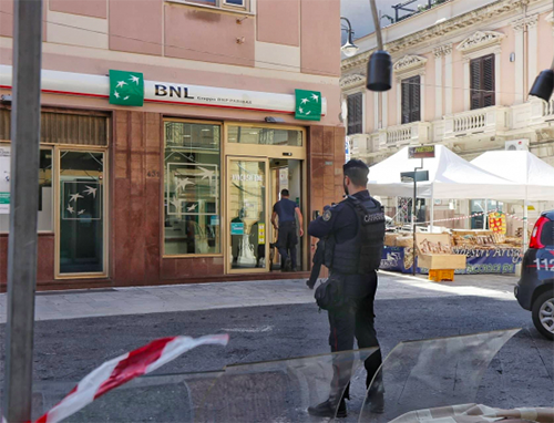 Falso allarme bomba nel giorno della festa