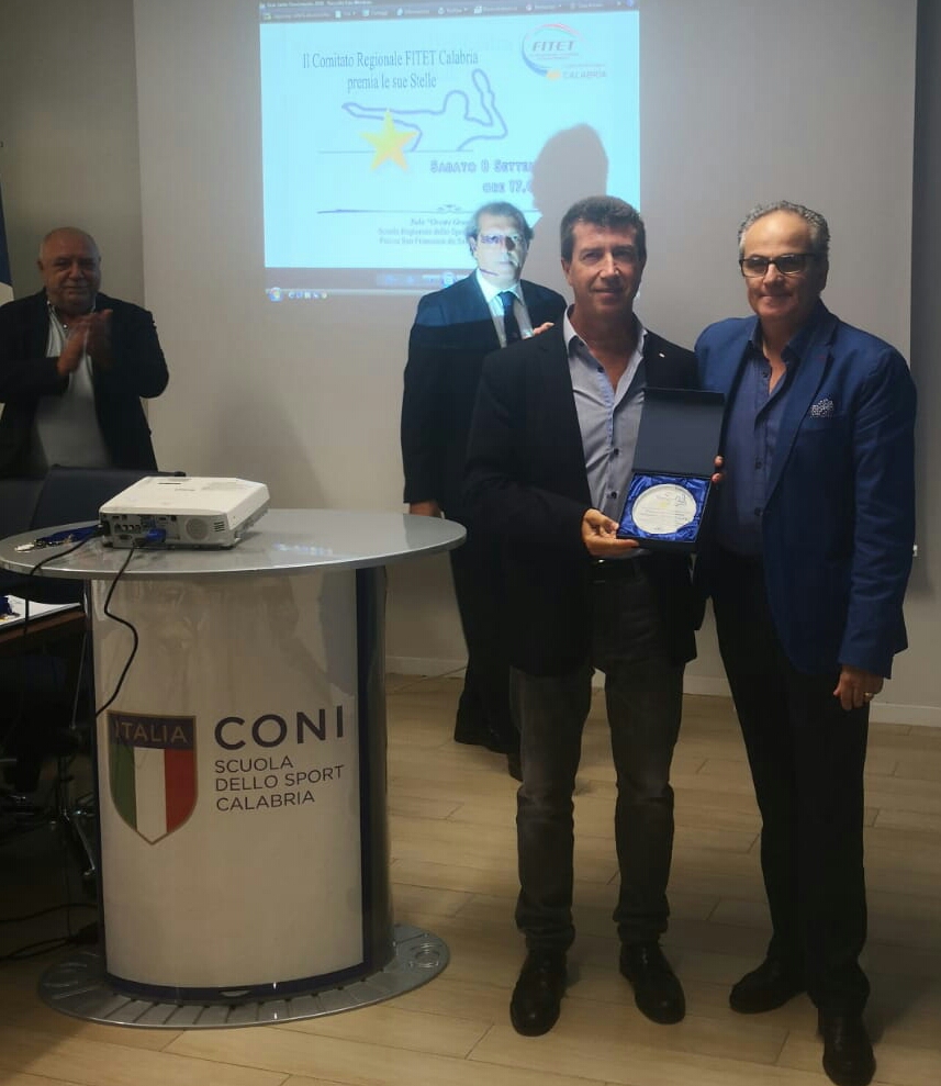 Tennistavolo. Premiata la società del Castrovillari per la vittoria del campionato di B2