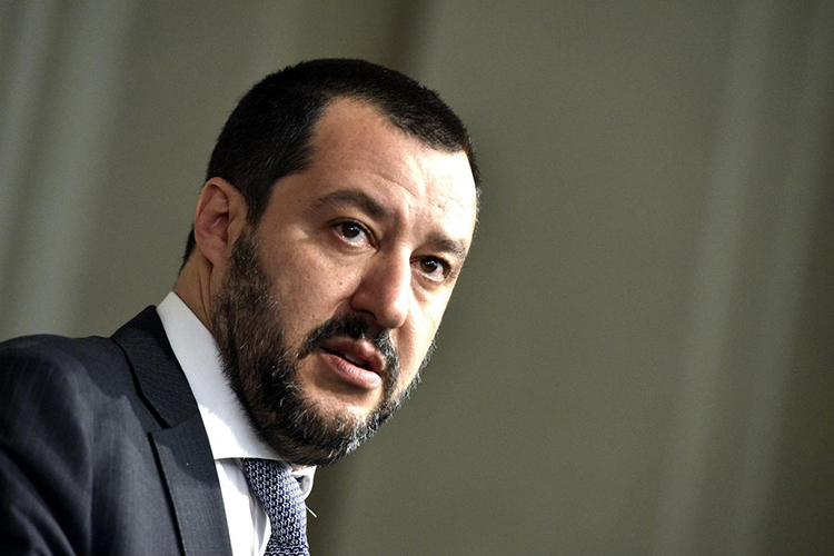 Calabria, Salvini annuncia l’incremento delle forze dell’ordine