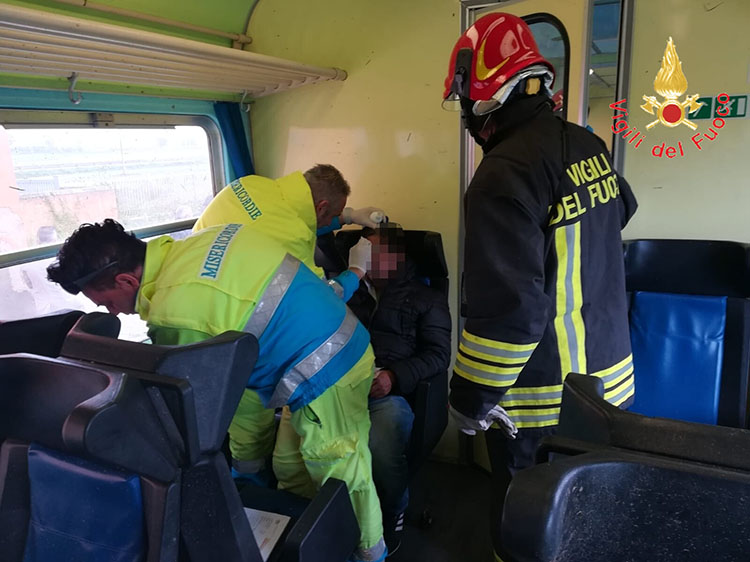 Treno locale investito da tromba d’aria. Feriti alcuni passeggeri