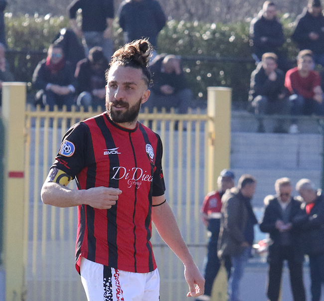 Verso Bari -Castrovillari. Capitan Lomasto suona la carica