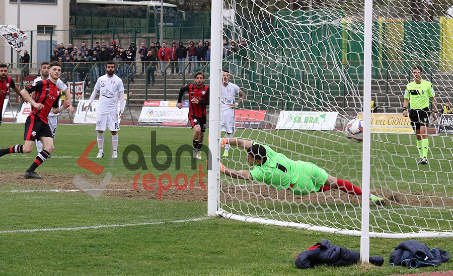 Il Castrovillari cala il tris. Una vittoria contro il Locri che vale la salvezza