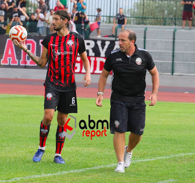 Rossoneri generosi ma fermati in casa dal cinico Acireale