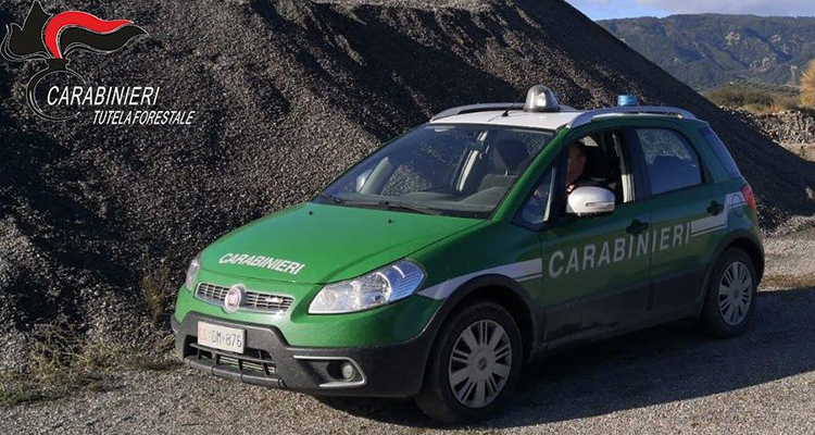 Prelevava materiale dal fiume Trionto. Arrestato in flagranza di reato