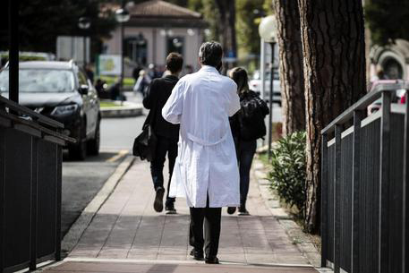 Assenza ingiustificata. Medico del Ciaccio accusato di abuso d’ufficio