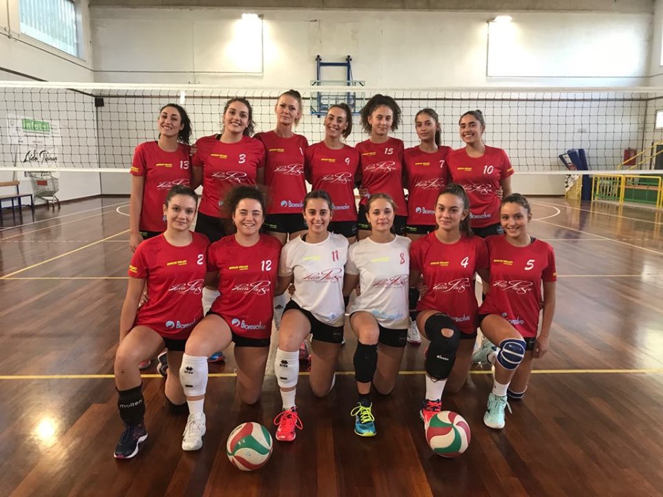 Volley. Settimane importanti per le giovani castrovillaresi impegnate su più fronti