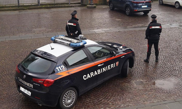 Sorpreso durante un furto di telecamere si da alla fuga, arrestato