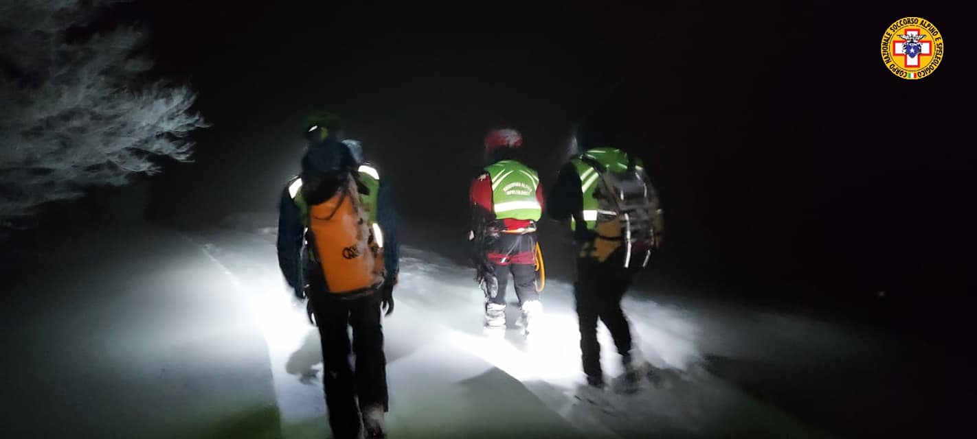 Escursionisti in difficoltà. Intervento del Soccorso Alpino sul monte Alpi.