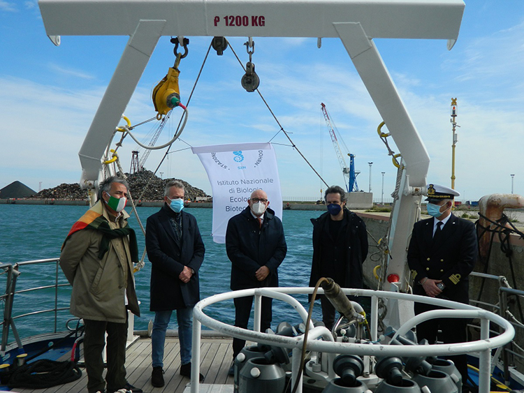 amendolara conferenza nave