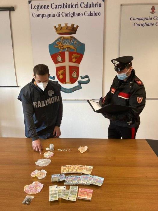 Nascondeva cocaina e marijuana. Arrestato dai Carabinieri a Corigliano