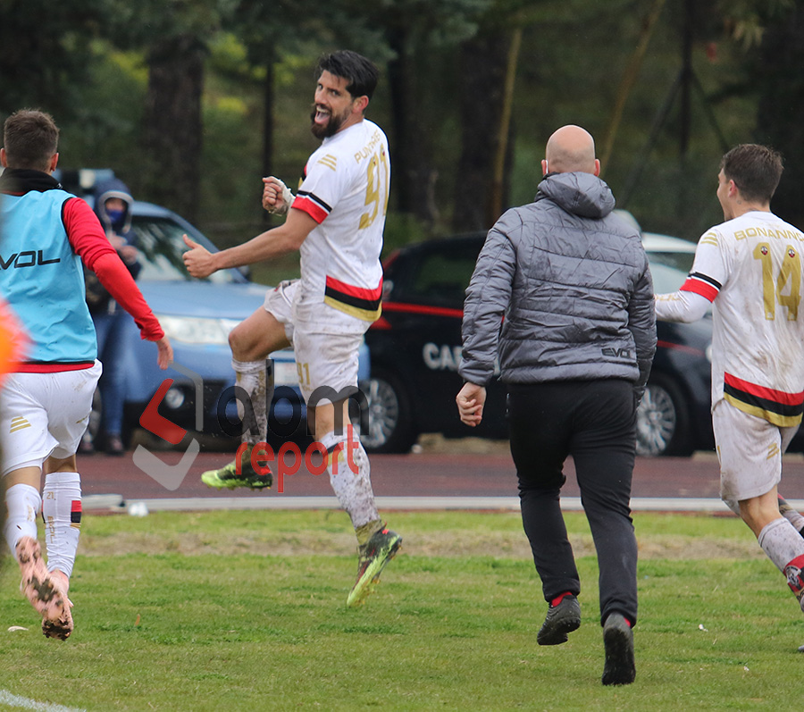 Castrovillari recupero vincente. Battuto il Roccella (2-0)