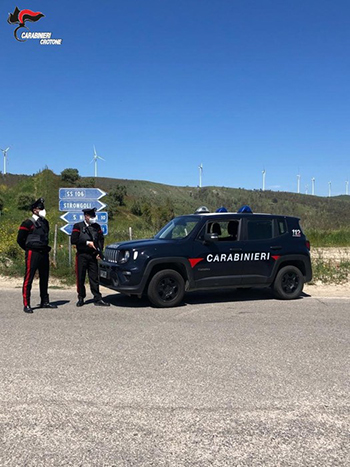 Festeggiavano in un agriturismo senza rispetto delle norme anti Covid