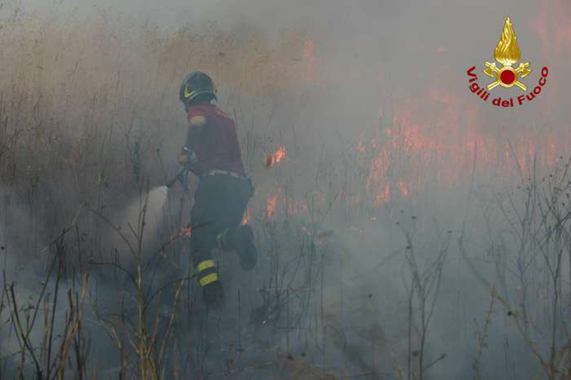 vigili del fuoco incendio