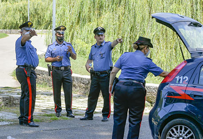 Rapina un negozio con un’arma giocattolo: arrestato dai Carabinieri