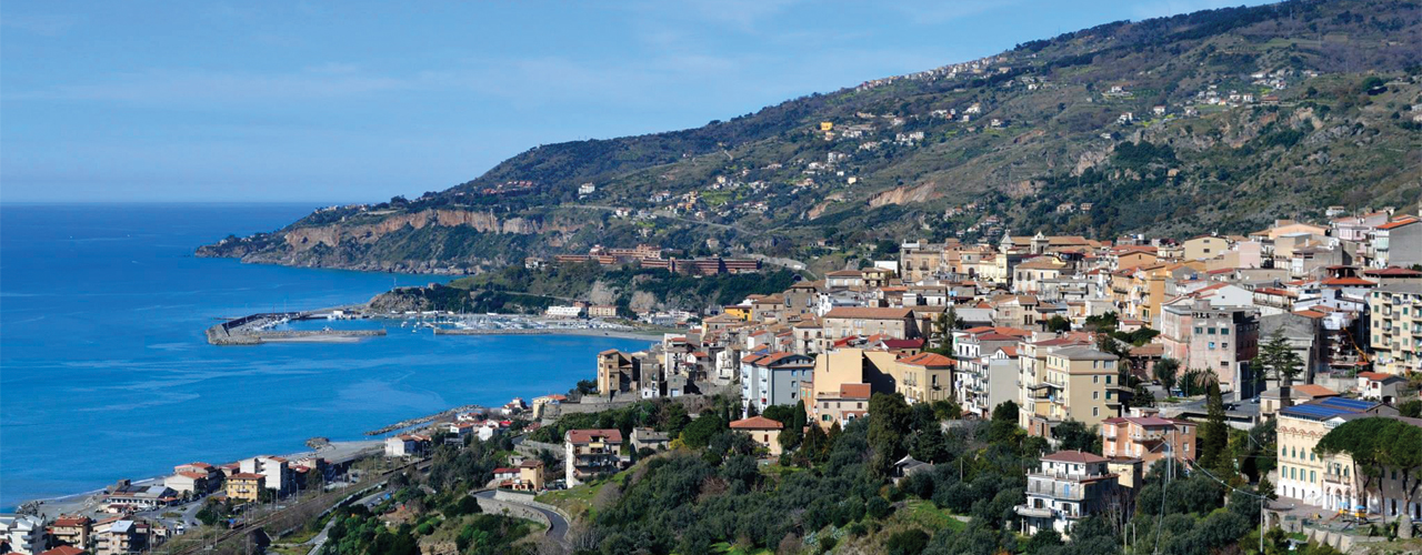 Cetraro, arginare il Covid. Niente Capodanno si chiude alle 21.00