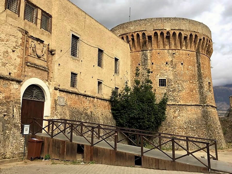 castello aragonese castrovillari1